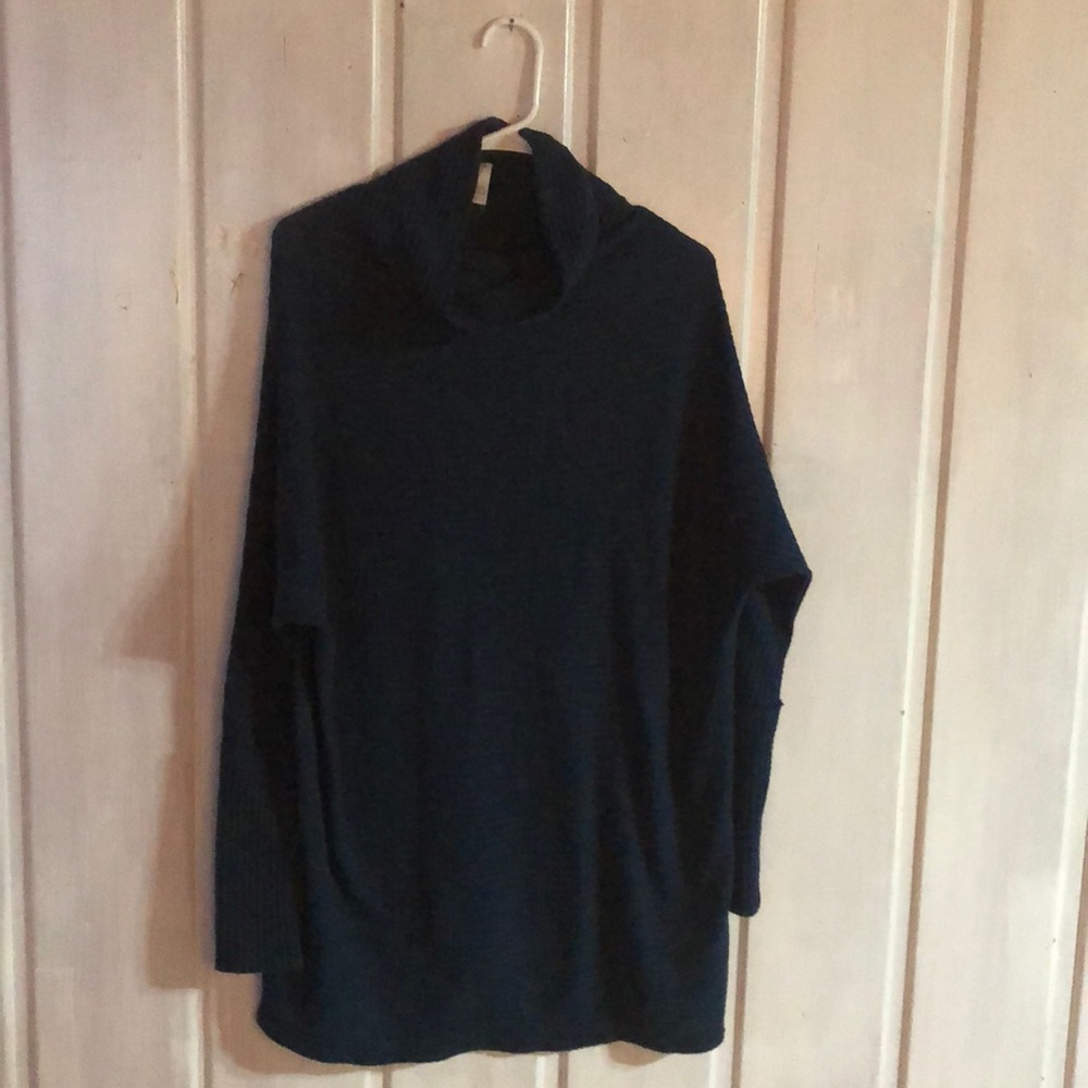 Free People tunic. EUC